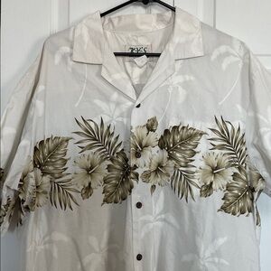 Men’s KY's Hibiscus Border Hawaiian shirt XL coconut buttons cream/olive palms